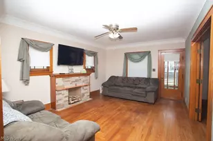 213 Como St, Struthers, OH 44471 - Photo 5