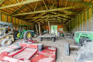 6587 Barkley Rd, Uhrichsville, OH 44683 - Photo 43