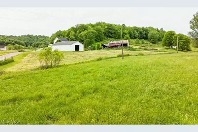 6587 Barkley Road, Uhrichsville, OH 44683 - Photo 9