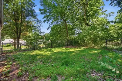2670 Robindale Avenue, Akron, OH 44312 - Photo 35