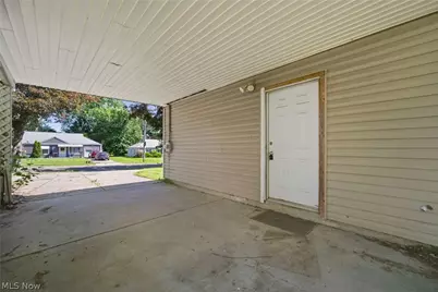 2670 Robindale Avenue, Akron, OH 44312 - Photo 31