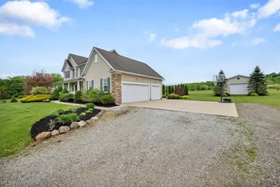 14353 Radcliffe Road, Chardon, OH 44024 - Photo 3