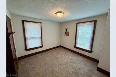458 Crestwood Avenue, Akron, OH 44302 - Photo 17