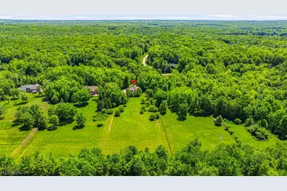 10600 Locust Grove Drive, Chardon, OH 44024 - Photo 49