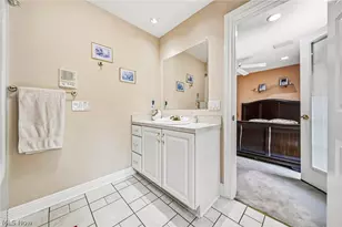10600 Locust Grove Dr, Chardon, OH 44024 - Photo 17