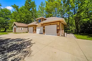 10600 Locust Grove Dr, Chardon, OH 44024 - Photo 27