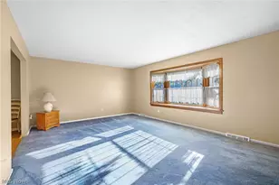1112 Ledgebrook Dr, Tallmadge, OH 44278 - Photo 17