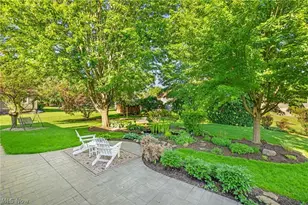 1112 Ledgebrook Dr, Tallmadge, OH 44278 - Photo 5