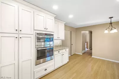 1112 Ledgebrook Drive, Tallmadge, OH 44278 - Photo 9