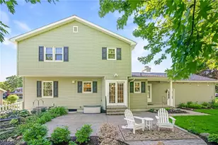 1112 Ledgebrook Dr, Tallmadge, OH 44278 - Photo 3