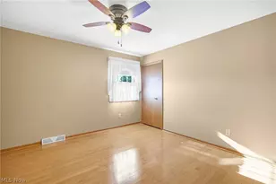 1112 Ledgebrook Dr, Tallmadge, OH 44278 - Photo 27