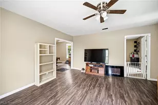 388 Prospect St, Wellington, OH 44090 - Photo 9