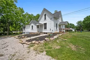 388 Prospect St, Wellington, OH 44090 - Photo 3