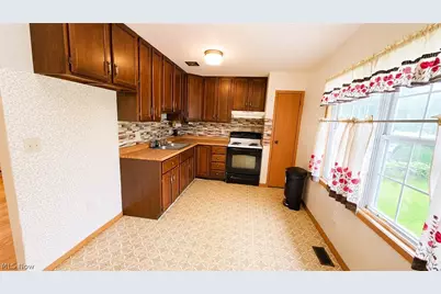 401 Josephine Street, Toronto, OH 43964 - Photo 7