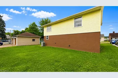 401 Josephine Street, Toronto, OH 43964 - Photo 19