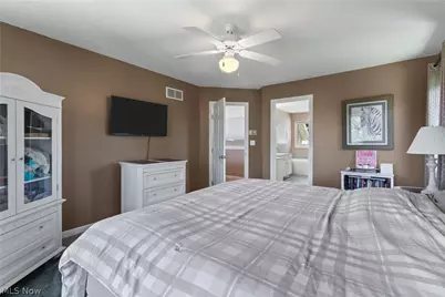 5043 Violet Knoll Avenue NE, Canton, OH 44705 - Photo 27
