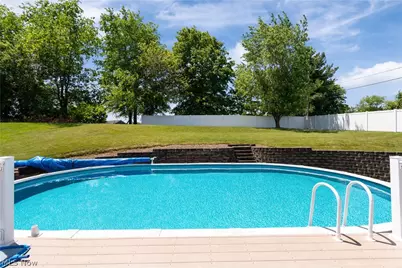 5043 Violet Knoll Avenue NE, Canton, OH 44705 - Photo 9