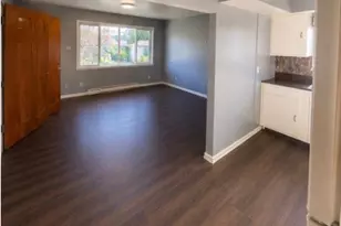 17911 Lakeshore Blvd, Loveland, OH 44119 - Photo 1