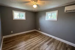 1049 S Luck Ave, Zanesville, OH 43701 - Photo 7