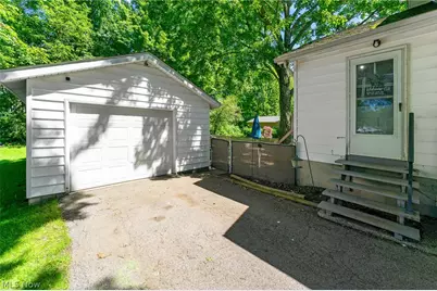 19 Nesbitt Street, Poland, OH 44514 - Photo 13