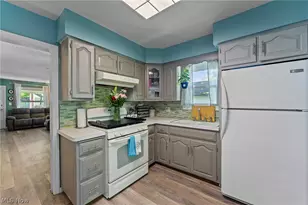 19 Nesbitt St, Poland, OH 44514 - Photo 5
