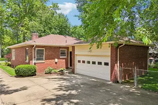 214 Kenwick Dr, Akron, OH 44313 - Photo 37