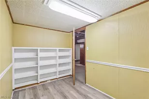 214 Kenwick Dr, Akron, OH 44313 - Photo 29