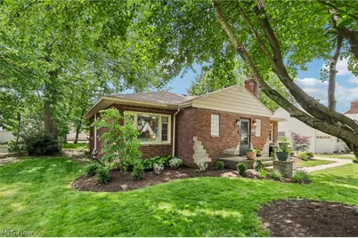 214 Kenwick Drive, Akron, OH 44313 - Photo 3