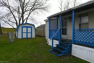 110 Lebanon Rd, Dalton, OH 44618 - Photo 3