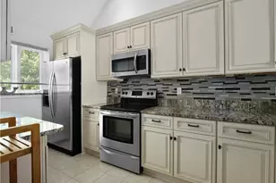 179 Marina Point Dr, Sandusky, OH 44870 - Photo 15