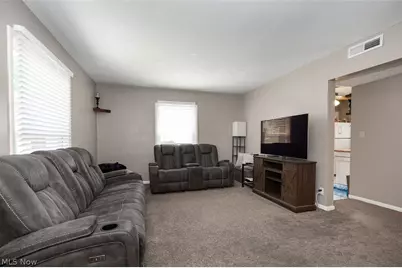 2324 Suncrest Drive, Cuyahoga Falls, OH 44221 - Photo 13