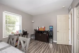 2324 Suncrest Dr, Cuyahoga Falls, OH 44221 - Photo 11