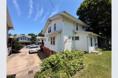 1018 Foster Avenue, Cambridge, OH 43725 - Photo 7