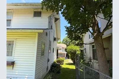 1018 Foster Avenue, Cambridge, OH 43725 - Photo 3