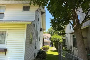 1018 Foster Ave, Cambridge, OH 43725 - Photo 3