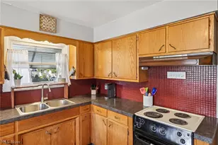 225 24th St NW, Barberton, OH 44203 - Photo 13