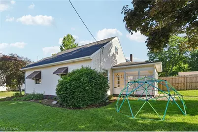 225 24th Street NW, Barberton, OH 44203 - Photo 39