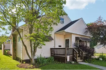 225 24th Street NW, Barberton, OH 44203 - Photo 3