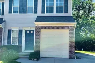 1432 Wellingshire Cir, Cuyahoga Falls, OH 44221 - Photo 1