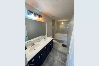 1432 Wellingshire Circle, Cuyahoga Falls, OH 44221 - Photo 21