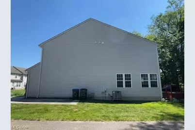 1432 Wellingshire Circle, Cuyahoga Falls, OH 44221 - Photo 31