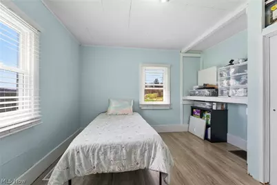 110 Dewey Avenue, Freeport, OH 43973 - Photo 15