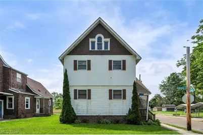 1202 Lawrence Road NE, Canton, OH 44705 - Photo 1