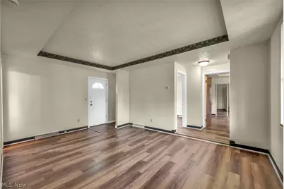 1206 Lawrence Road NE, Canton, OH 44705 - Photo 17