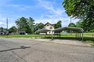 1206 Lawrence Rd NE, Canton, OH 44705 - Photo 25