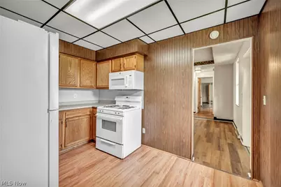 1206 Lawrence Road NE, Canton, OH 44705 - Photo 19
