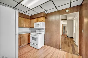 1206 Lawrence Rd NE, Canton, OH 44705 - Photo 19