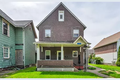 1206 Lawrence Road NE, Canton, OH 44705 - Photo 1