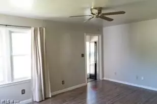 1176 Easton Dr, Akron, OH 44310 - Photo 5