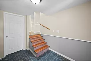 11 Roberts Dr, Belpre, OH 45714 - Photo 3